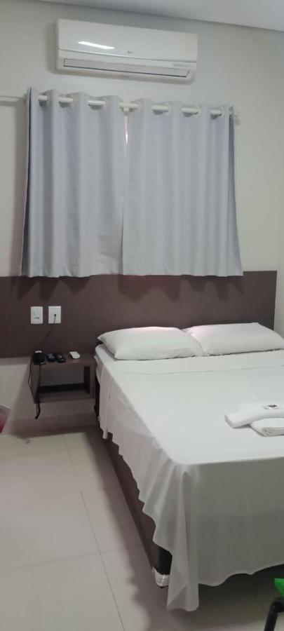 Hotel Plaza Pontes E Lacerda Kültér fotó